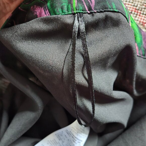 MCQ Alexander McQueen | Wave Print Skirt (Size IT 40 = US 4/6) - Picture 11 of 13